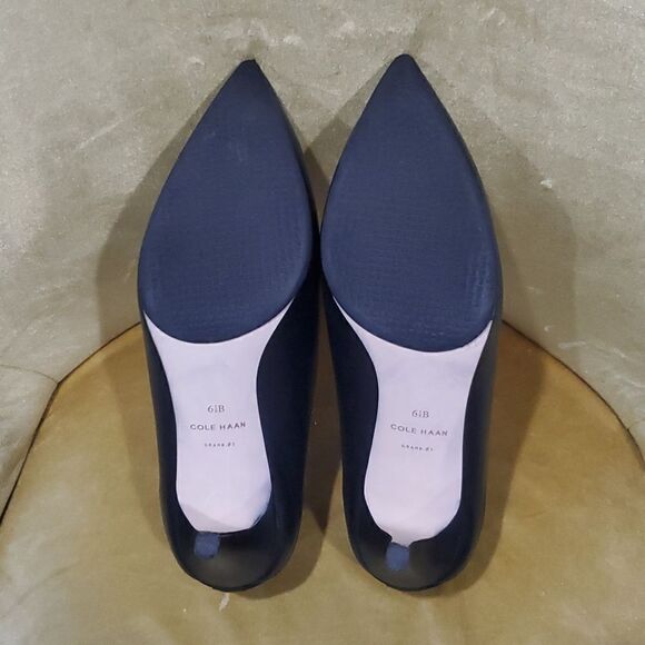 Cole Haan Grand Ambition Black Leather Heels with Adjustable Insert - Picture 14 of 15